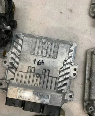 Peugeot 508 Engine control unit/module 9677243580