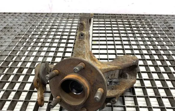 Ford Focus C-MAX Front wheel hub spindle knuckle
