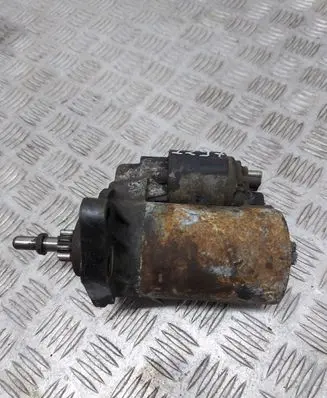 Volkswagen New Beetle Starter motor
