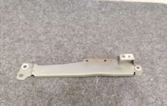 Volvo V60 Fender mounting bracket 31468233