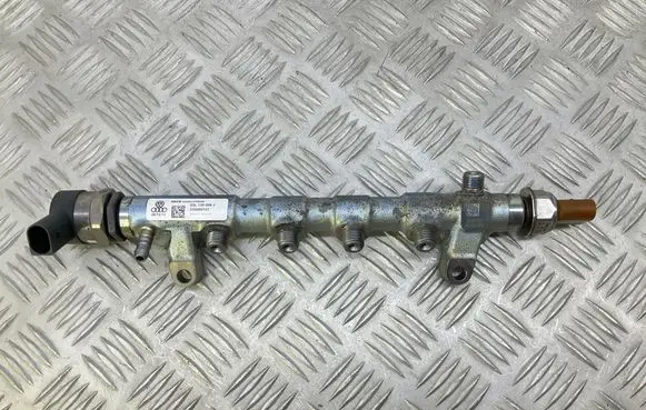 Audi Q3 8U Fuel pressure regulator 03L130089J