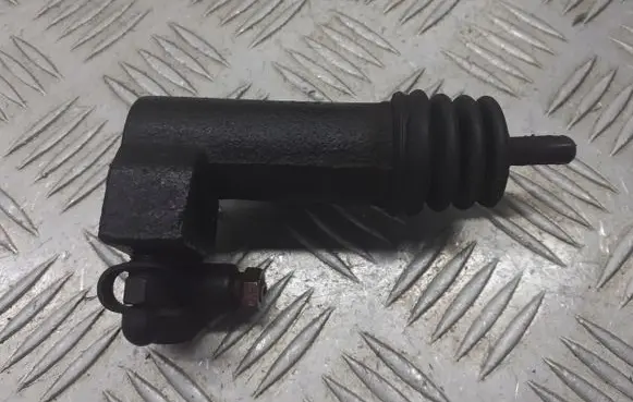 Hyundai Accent Clutch slave cylinder 