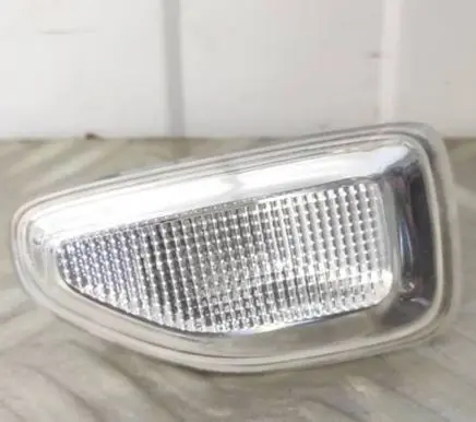 Dacia Sandero Front fender indicator light 261651140R