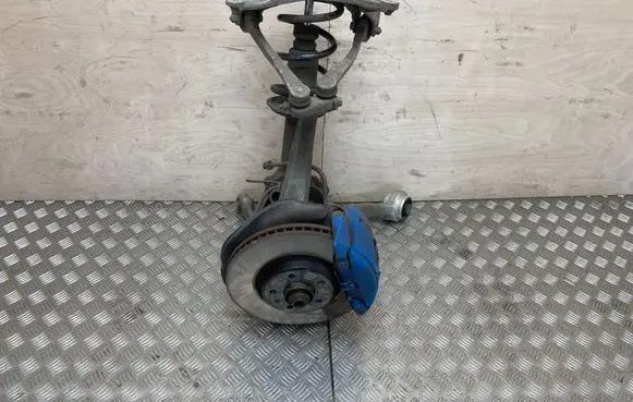 Audi A5 8T 8F Front wheel hub spindle knuckle 8T0413031Q 8K0407271AK