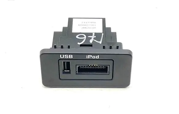 Jaguar XK - XKR USB socket connector 7W8319C166AB