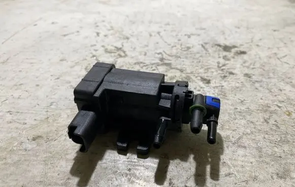 Peugeot 508 Turbo solenoid valve 9801887680 33695892 29719244