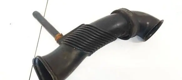 Skoda Octavia Mk2 (1Z) Air intake hose/pipe 7L6129609E