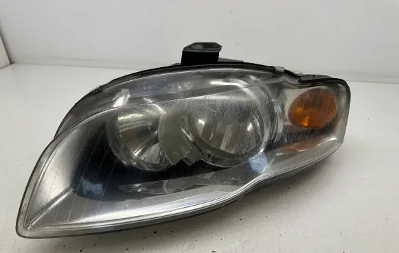 Audi A4 S4 B7 8E 8H Headlight/headlamp