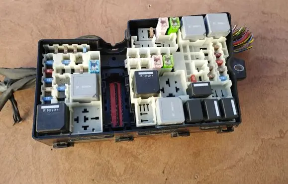Volvo V40 Fuse box set E02345500