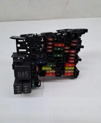 Volkswagen Golf VII Fuse box set 5Q0937615C