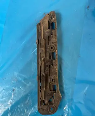 Volkswagen Caddy Front bumper mounting bracket 1T0807935