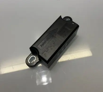 Mercedes-Benz E W211 Airbag deployment crash/impact sensor A0038200726 821761664 12050529