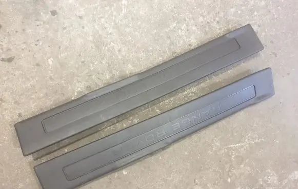 Land Rover Range Rover Evoque L538 Foot area side trim BJ3213201BBW BJ3213200BBW