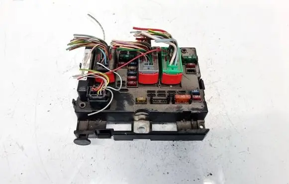 Peugeot 307 Fuse box set 9650664180
