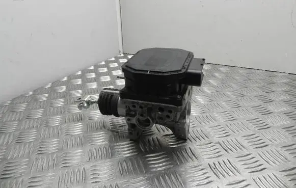 Honda Civic Master brake cylinder 8B070215 VD13941DEFEKTAS