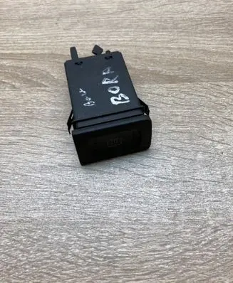 Volkswagen Bora Windscreen/window heater switch 1J0953235A 1J0953235B