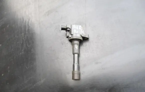 Honda Insight High voltage ignition coil CM11119 09121