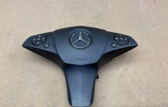Mercedes-Benz GLK (X204) Steering wheel airbag A0008605702 307069599162