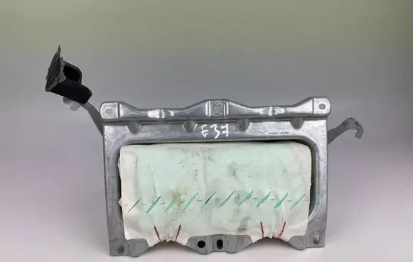 Ford Focus Passenger airbag 34005645B