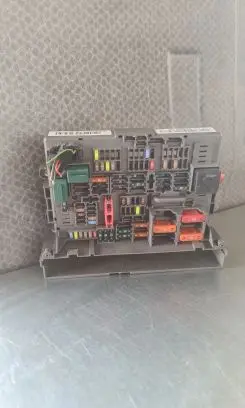 BMW 1 E81 E87 Fuse box set 911944604 9119446