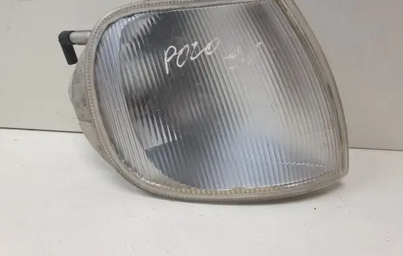 Volkswagen Polo III 6N 6N2 6NF Front indicator light 22472000D