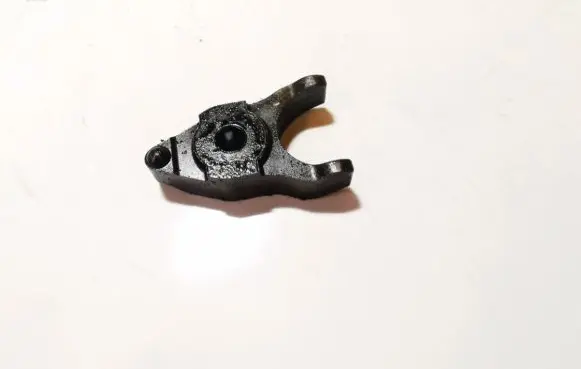 Toyota Avensis Verso Fuel Injector clamp holder