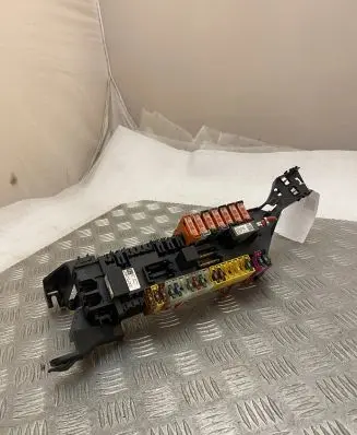 Mercedes-Benz GLE (W166 - C292) Fuse module A1665402350