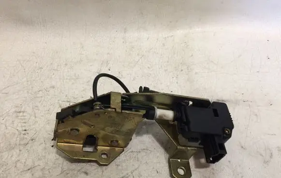 Volkswagen Touareg I Tailgate window lock/catch/latch 7L0827506