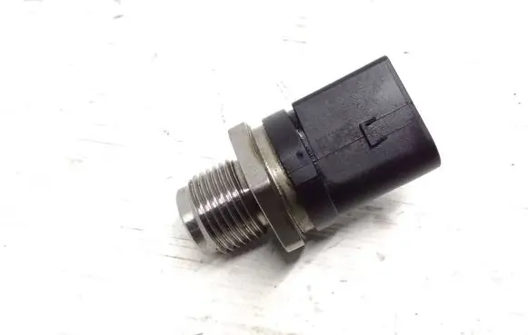Fuel pressure sensor