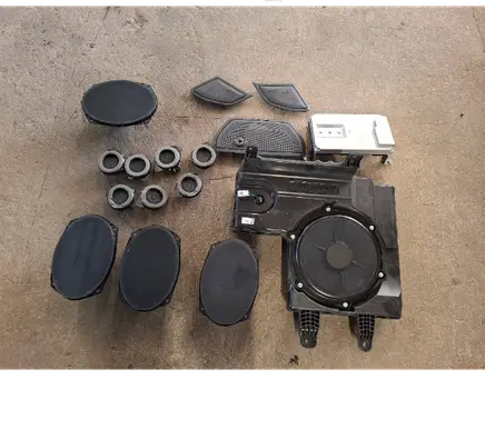 Dodge RAM Audio system kit 68547711AC P68315544AA 68093123AD
