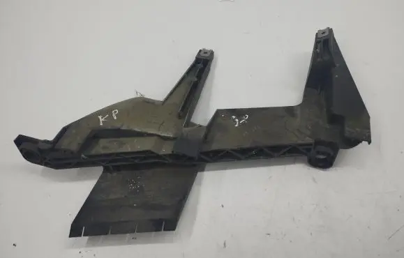 BMW X3 E83 Headlight/headlamp mounting bracket