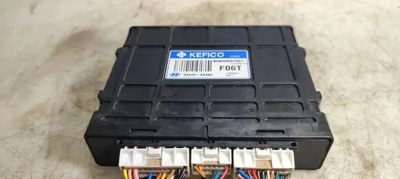 Hyundai Santa Fe Gearbox control unit/module 954403A380 178502Y 9090930375A1