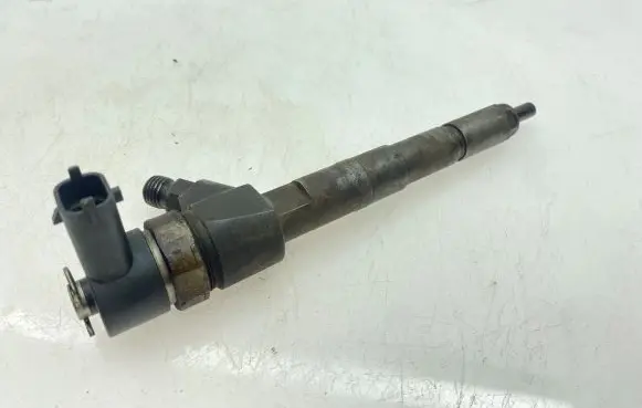 Alfa Romeo 156 Fuel injector 0445110