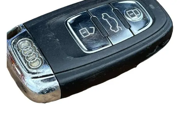 Audi A4 S4 B8 8K Ignition key/card 8T0959754D 5101805 0508000030223017