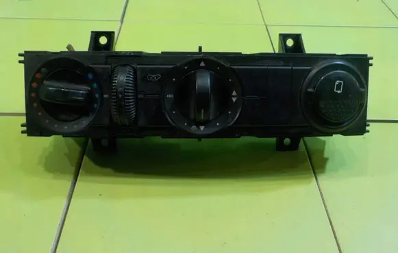 Volkswagen Crafter Other switches/knobs/shifts 5HB009182