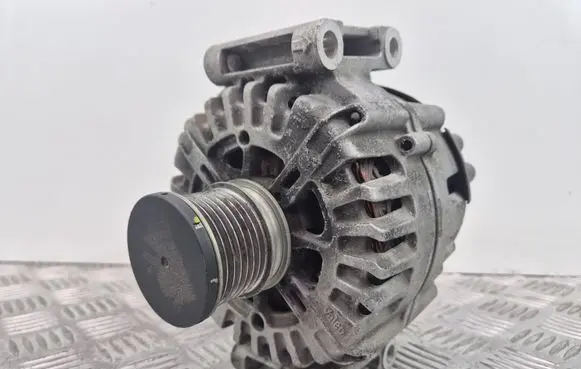 Mercedes-Benz Sprinter W907 W910 Generator/alternator A0009062700