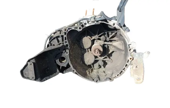 Mitsubishi Carisma Manual 5 speed gearbox 1023625