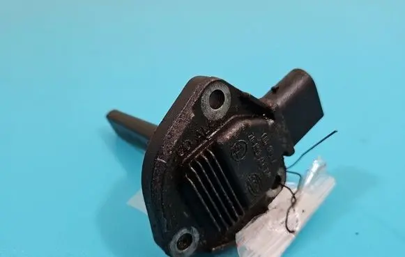 BMW 5 E39 Oil level sensor 7508003 IMPRK1517565