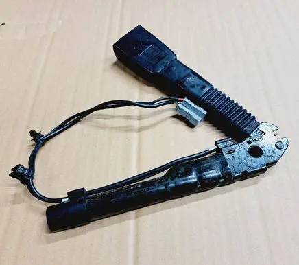 BMW 1 E81 E87 Front seatbelt