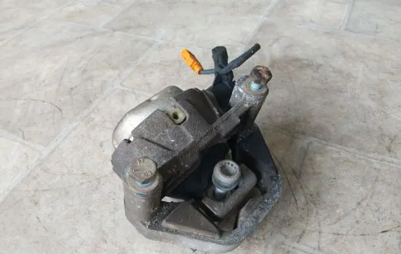 Audi A6 S6 C7 4G Engine mount bracket