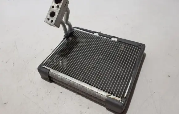 Air conditioning (A/C) radiator (interior)