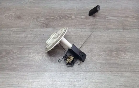 Volvo V70 Fuel level sensor 