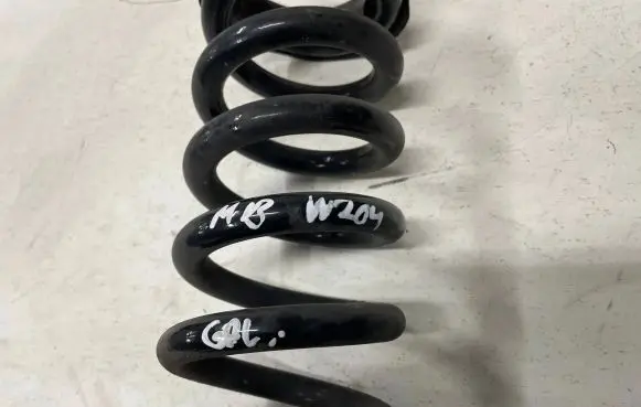 Mercedes-Benz C W204 Rear coil spring