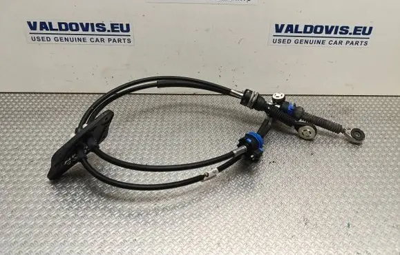 Gear shift cable linkage