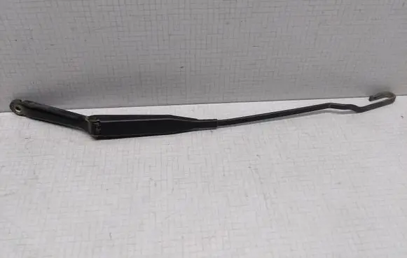 Opel Astra G Front wiper blade arm 90559600LH