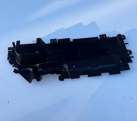 Porsche Cayenne (9Y0 9Y3) Intercooler air channel guide 9Y0121707J