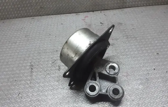 Opel Signum Engine mount bracket V046401203