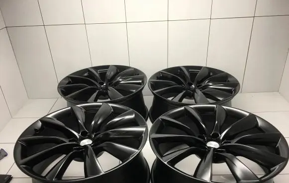 Tesla Model X R22 alloy rim 
