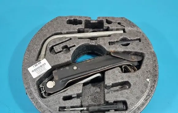 Audi A3 S3 8P Lift Jack IMPRK1589439