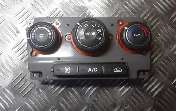 KIA Carens II Climate control unit 972501DXXX 1D550WK